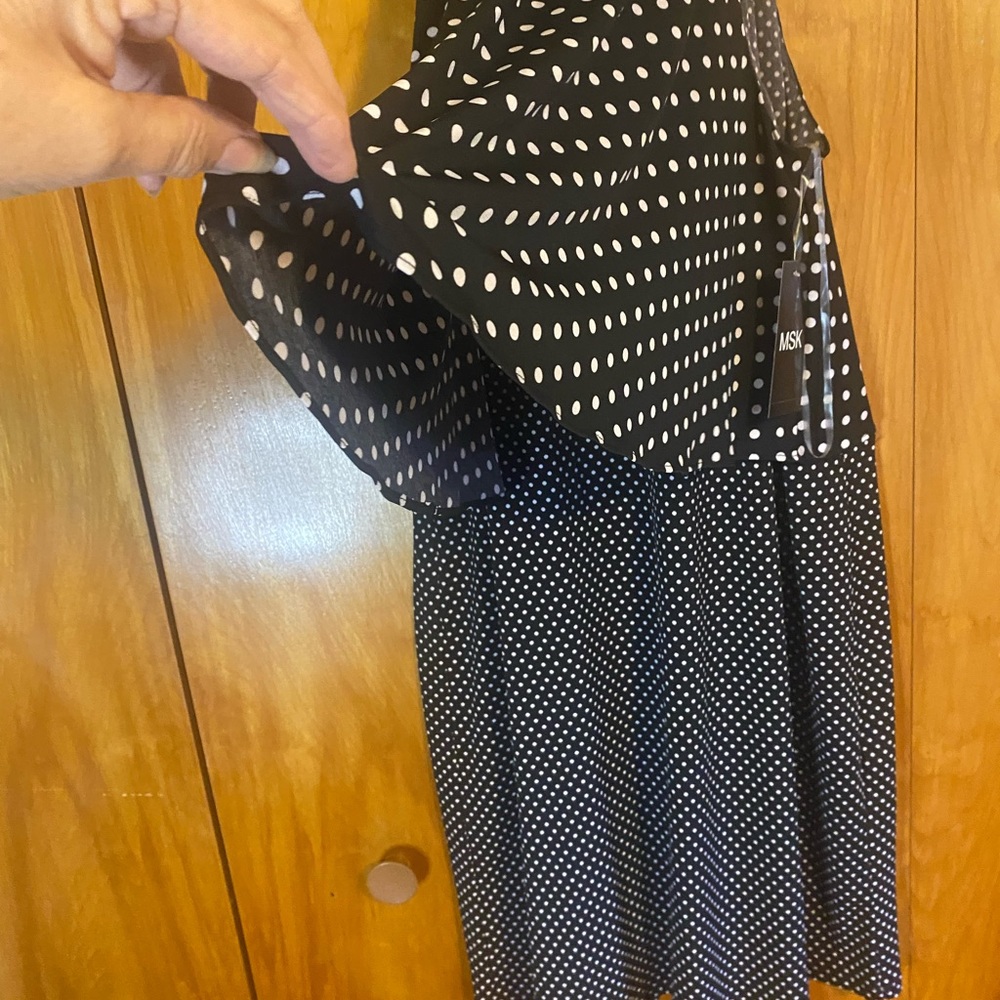 Dress - Picture 2 of 6